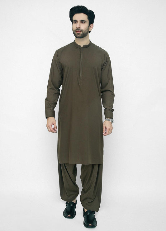 Mehndi Men Shalwar Kameez
